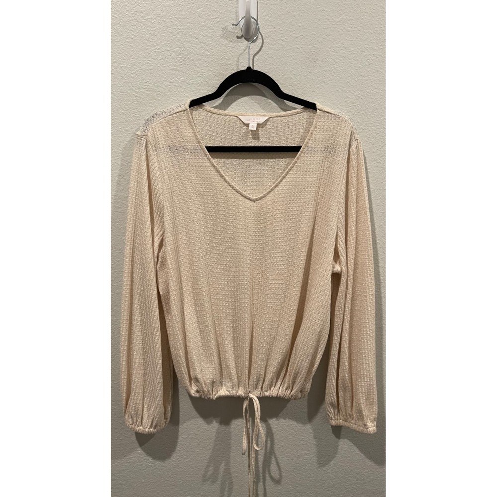 LC LAUREN CONRAD V-Neck Ivory Silver Sweatshirt